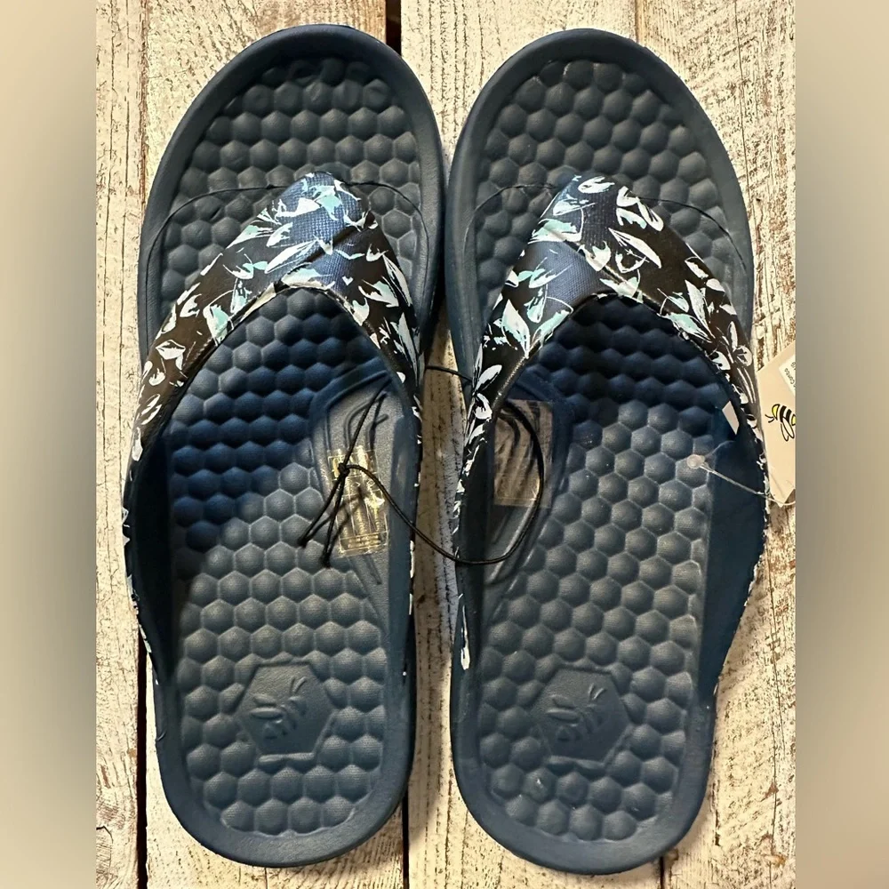 Joybees 🐝 Floral Flip Flop - NWT